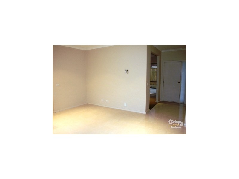 5/12-14 Kingsfield Cres, Lynbrook VIC 3975