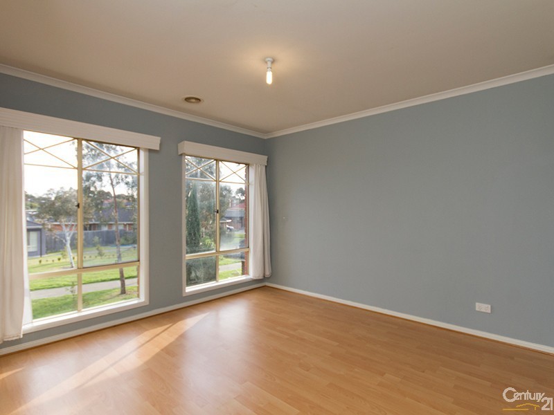 13 Wattlebird Court, Narre Warren VIC 3805