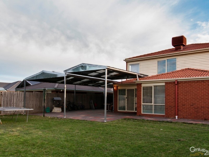 13 Wattlebird Court, Narre Warren VIC 3805