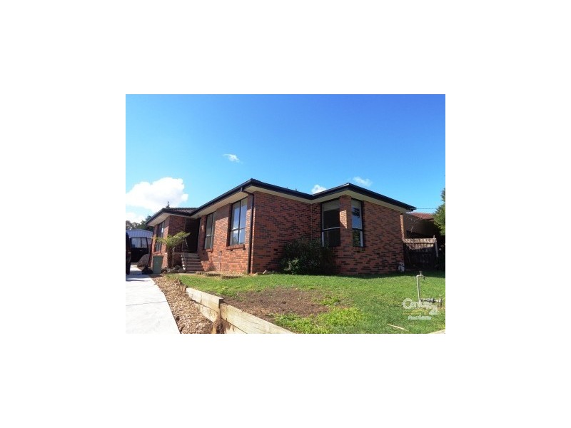 15 Meredith Cres, Hampton Park VIC 3976