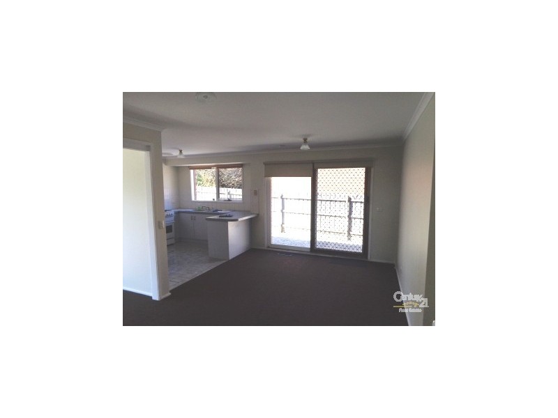 15 Meredith Cres, Hampton Park VIC 3976