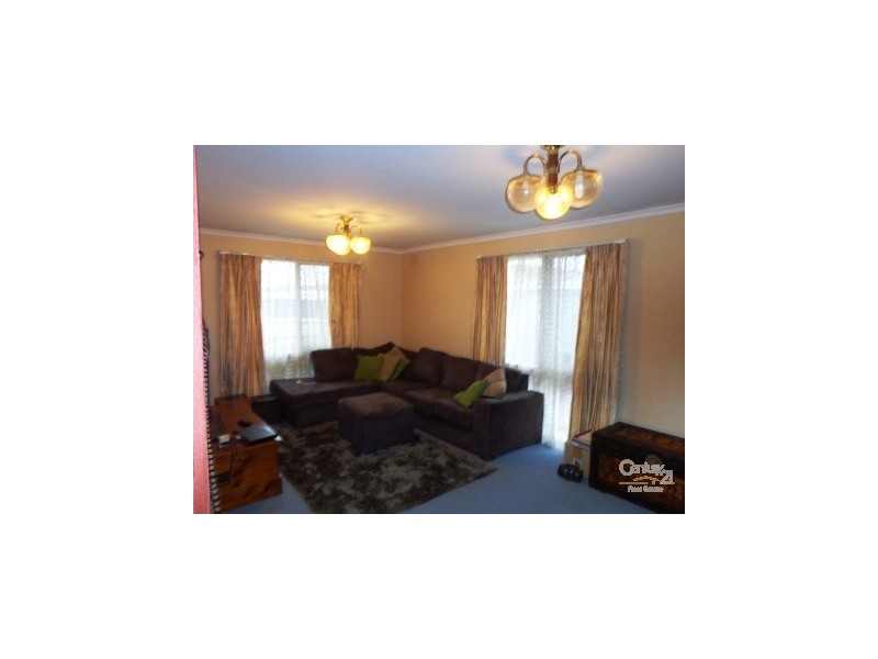 144 Somerville Rd, Hampton Park VIC 3976