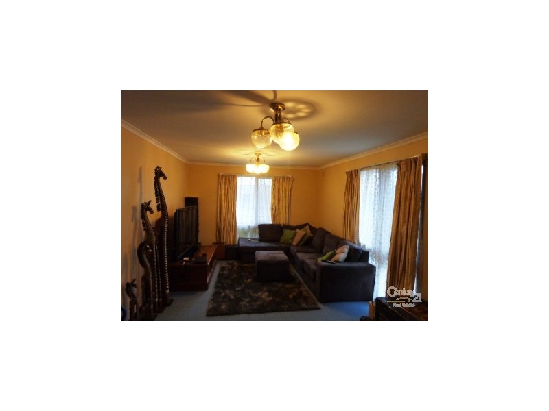 144 Somerville Rd, Hampton Park VIC 3976