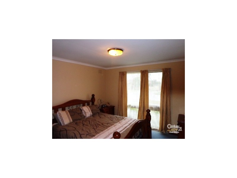 144 Somerville Rd, Hampton Park VIC 3976