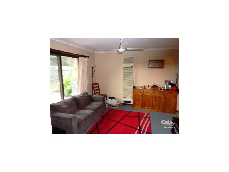 144 Somerville Rd, Hampton Park VIC 3976