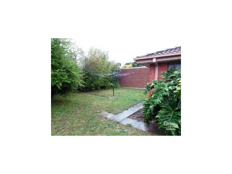 144 Somerville Rd, Hampton Park VIC 3976