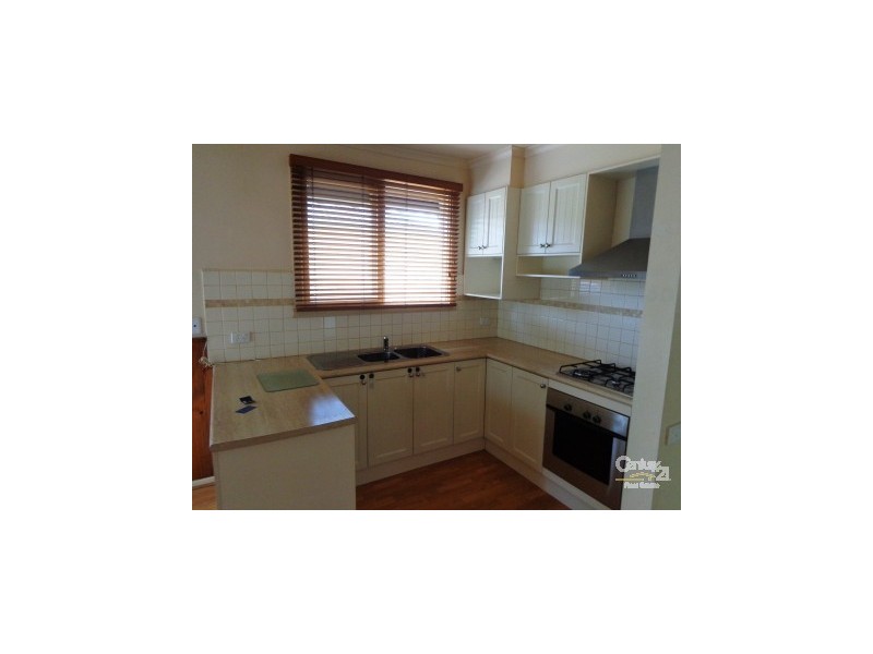 22 Edinborough St, Hallam VIC 3803