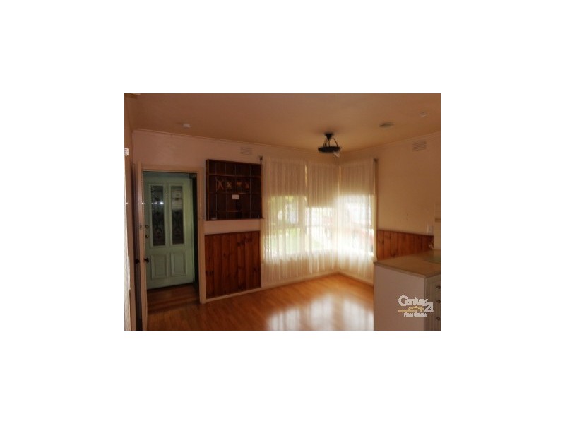 22 Edinborough St, Hallam VIC 3803