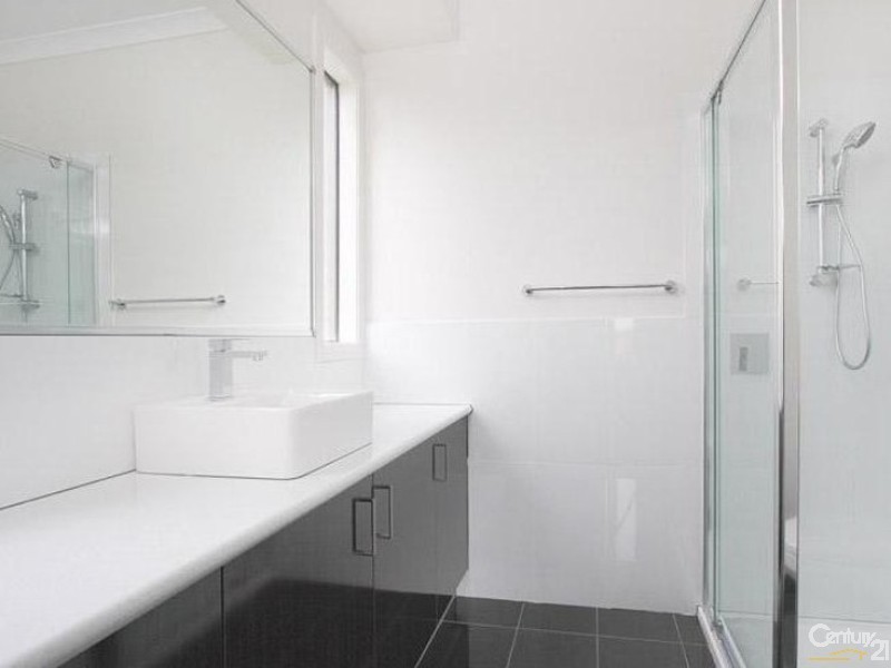 2/184-186 Princes Highway, Pakenham VIC 3810