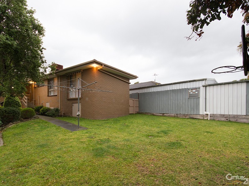 55 The Grange, Hampton Park VIC 3976