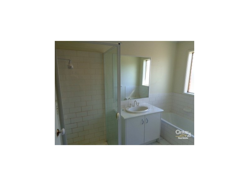 20 Sanctuary Rise, Narre Warren VIC 3805