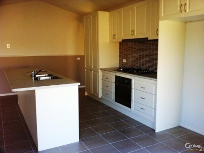 12 Mallet Grove, Lyndhurst VIC 3975