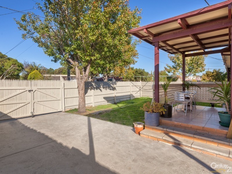 10 Louise Court, Seaford VIC 3198
