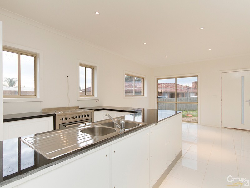 3/19 Keller Court !, Hampton Park VIC 3976