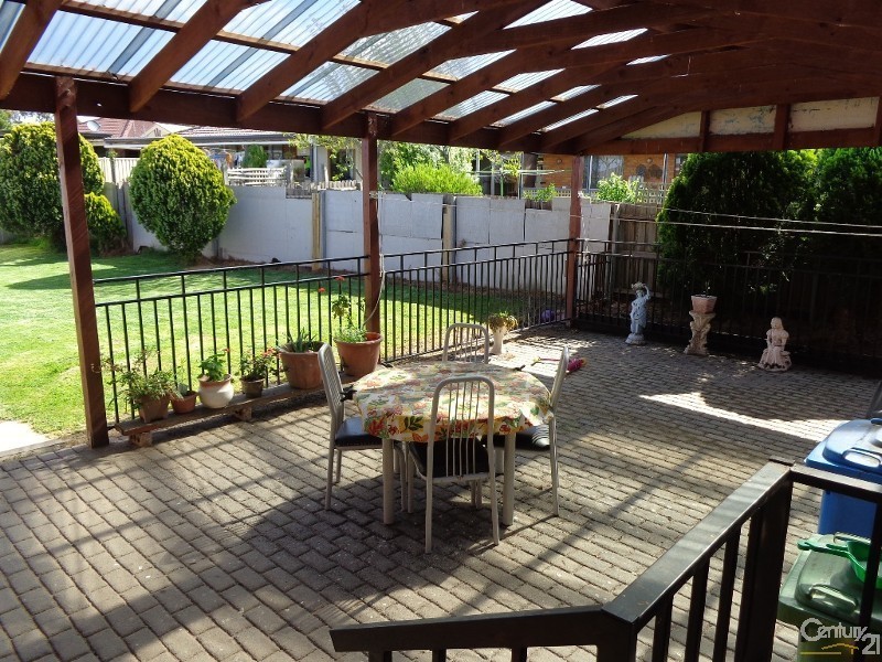 5 Edsall Close, Hampton Park VIC 3976