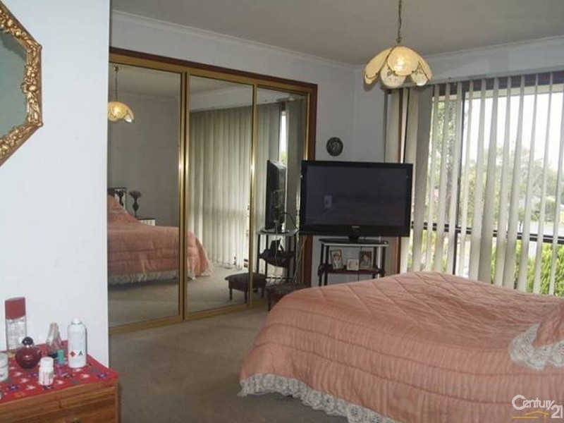 5 Edsall Close, Hampton Park VIC 3976