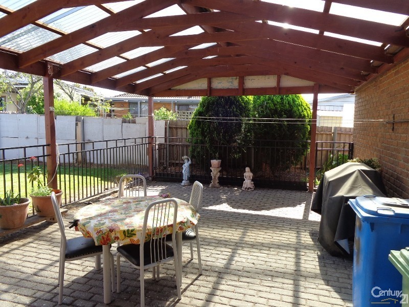 5 Edsall Close, Hampton Park VIC 3976