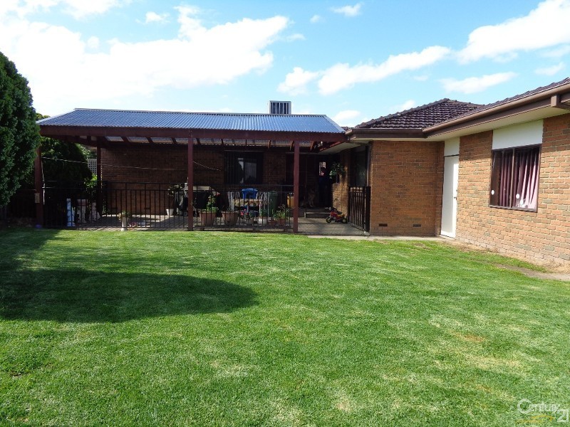 5 Edsall Close, Hampton Park VIC 3976