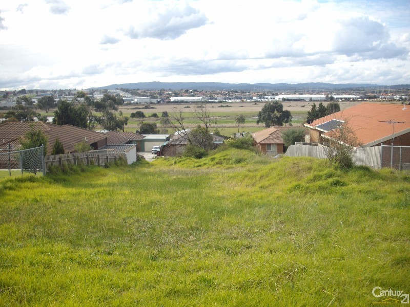 18 Blackwood Drive, Hampton Park VIC 3976