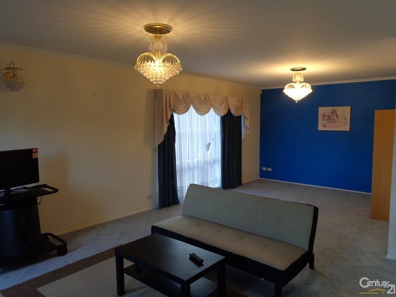 42 Eleanore Crescent, Hallam VIC 3803