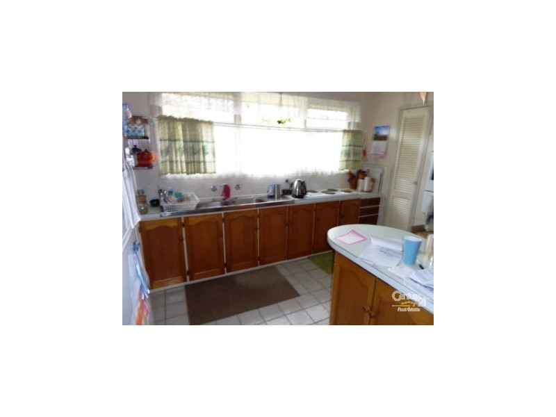 6 Mark Crt, Hampton Park VIC 3976