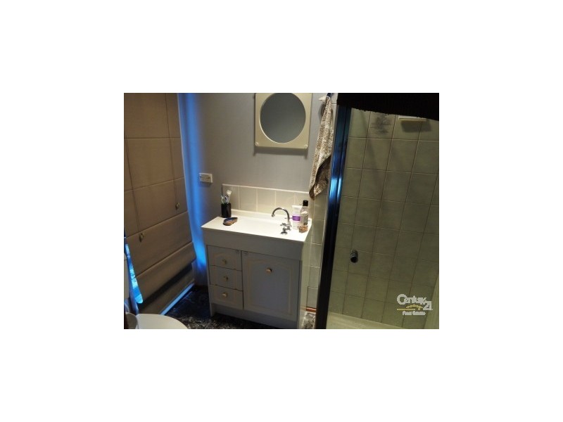 3 Isaac Edey Pl, Hampton Park VIC 3976