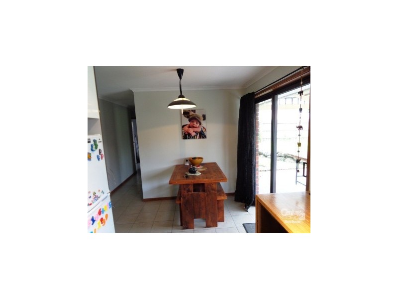 3 Isaac Edey Pl, Hampton Park VIC 3976