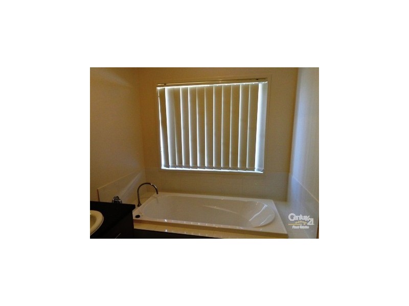 26 Verdant Ave, Officer VIC 3809