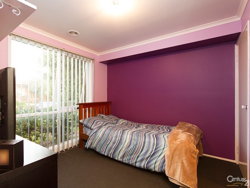 13 General Joshua Drive, Hampton Park VIC 3976