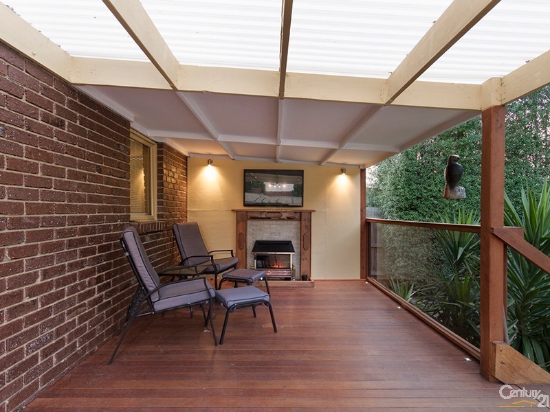 13 General Joshua Drive, Hampton Park VIC 3976