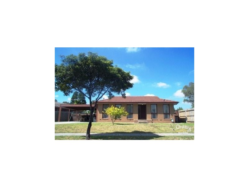 39 Greenvalley Cres, Hampton Park VIC 3976