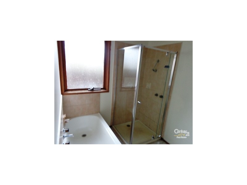 39 Greenvalley Cres, Hampton Park VIC 3976