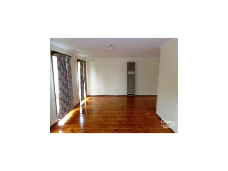 39 Greenvalley Cres, Hampton Park VIC 3976