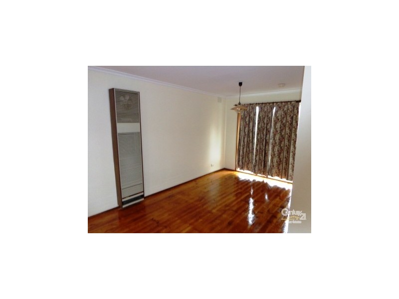 39 Greenvalley Cres, Hampton Park VIC 3976