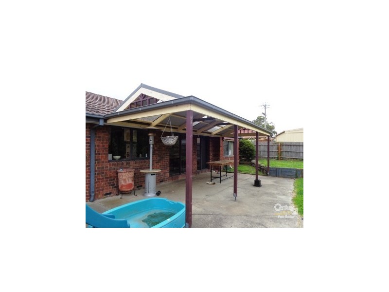 3 Isaac Edey Pl, Hampton Park VIC 3976