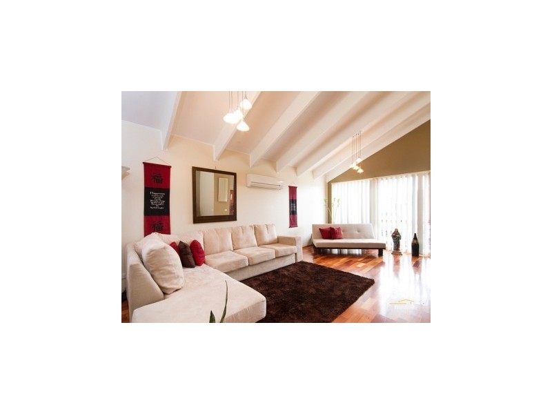 16 General Joshua Dve, Hampton Park VIC 3976