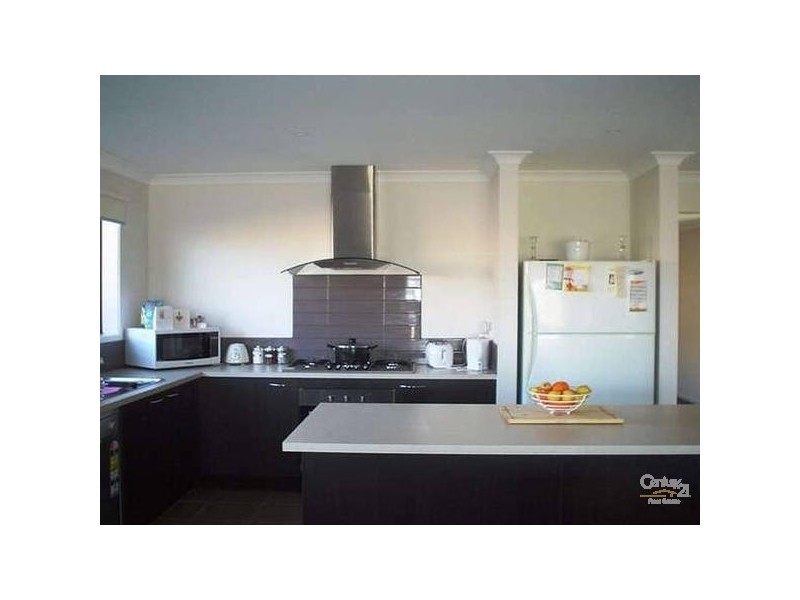 23 BANFIELD PLACE, Lyndhurst VIC 3975