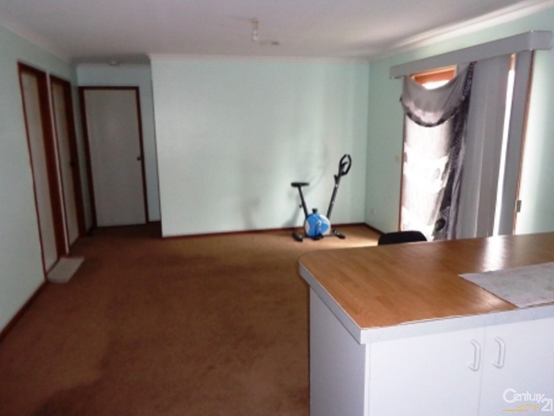 35 Lesley Dve, Hampton Park VIC 3976