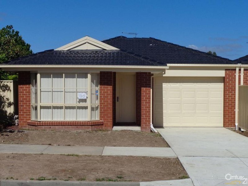 3/10 Princes Highway, Pakenham VIC 3810