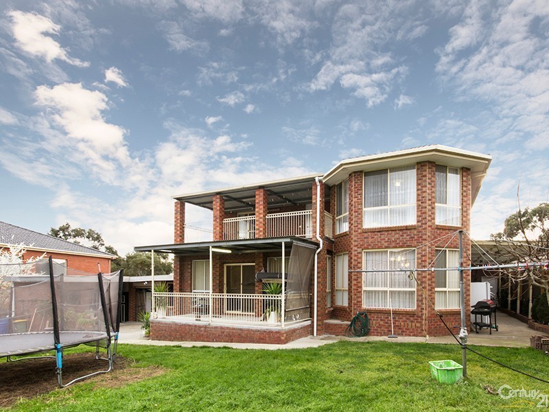 4 Tirhatuan Drive, Rowville VIC 3178