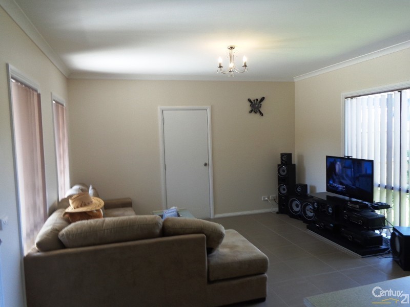 50a Robjant St, Hampton Park VIC 3976