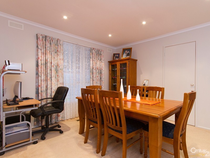 55 The Grange, Hampton Park VIC 3976