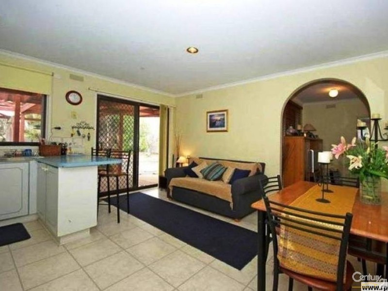 8 Wycombe Rise, Hampton Park VIC 3976