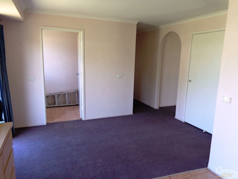 9 Prospect Hill Cres, Dandenong North VIC 3175