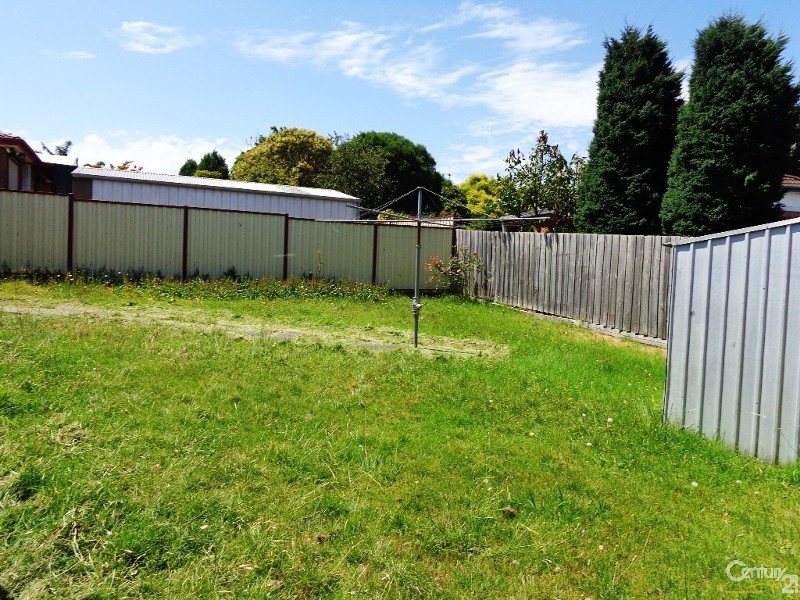 9 Prospect Hill Cres, Dandenong North VIC 3175