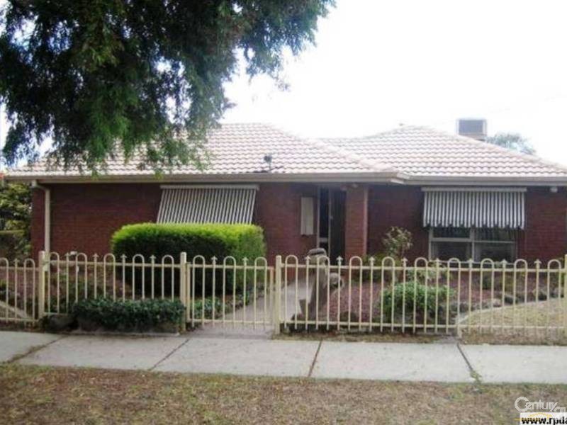 1 Dortad Crt, Hampton Park VIC 3976