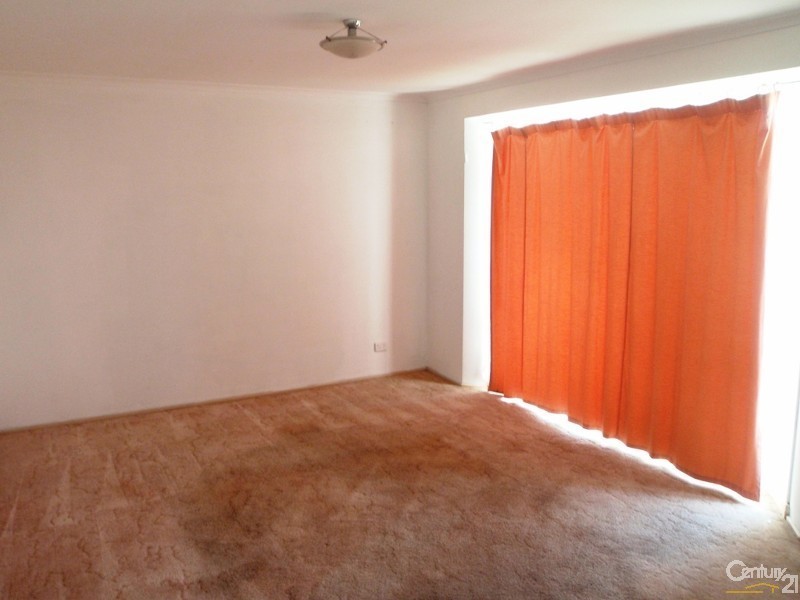 10 Miranda Gardens, Hampton Park VIC 3976