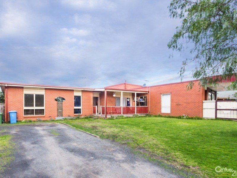 42 Robjant Street, Hampton Park VIC 3976