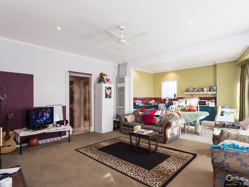 42 Robjant Street, Hampton Park VIC 3976