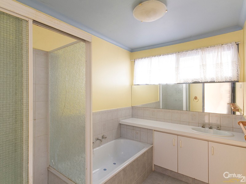 38 Meredith Crescent, Hampton Park VIC 3976